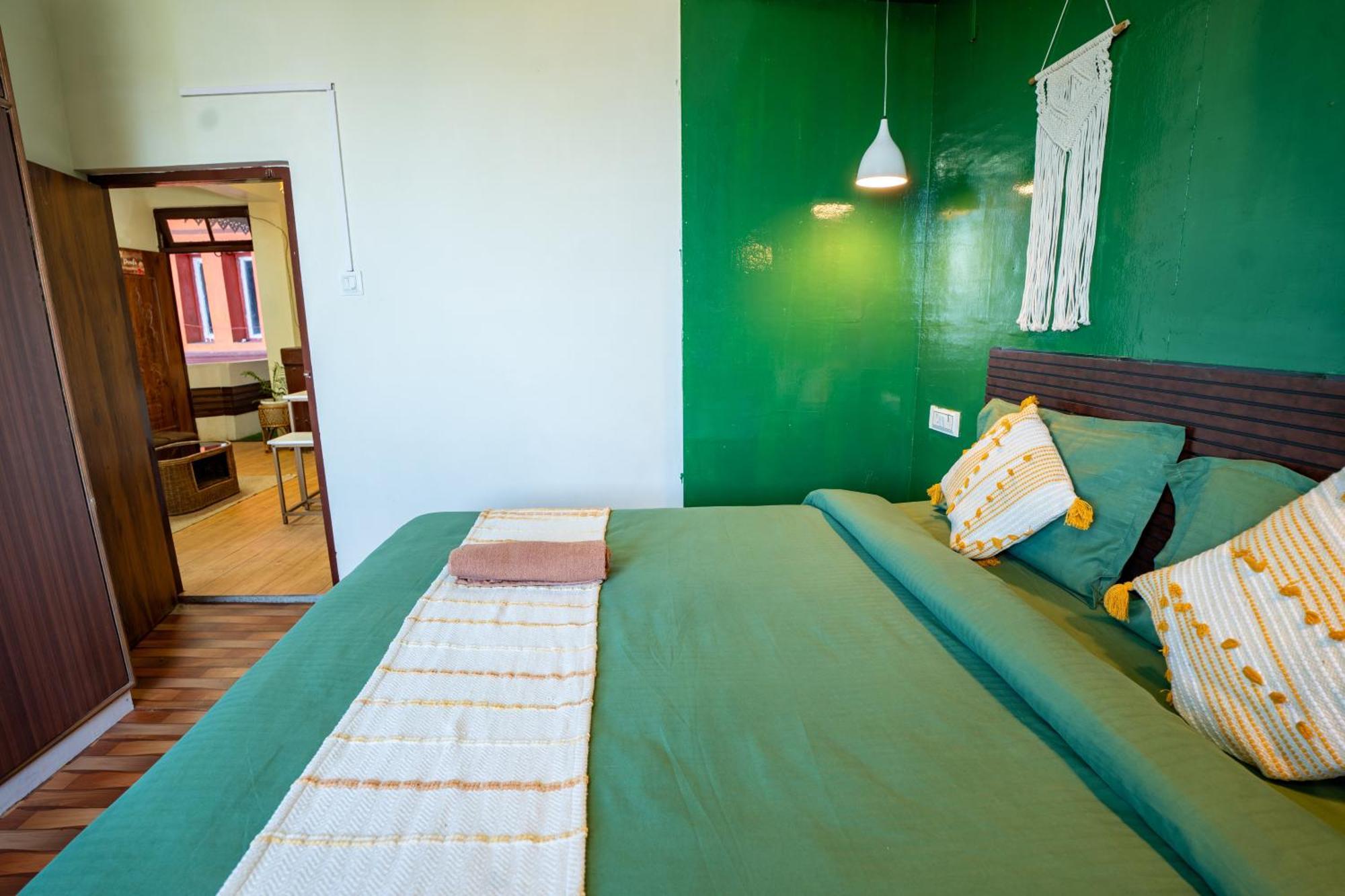 Monratino Himadrie -2 Mins Walk From Mall Road - All Rooms Have Kanchenjunga Mountain View Darjeeling  Exterior photo