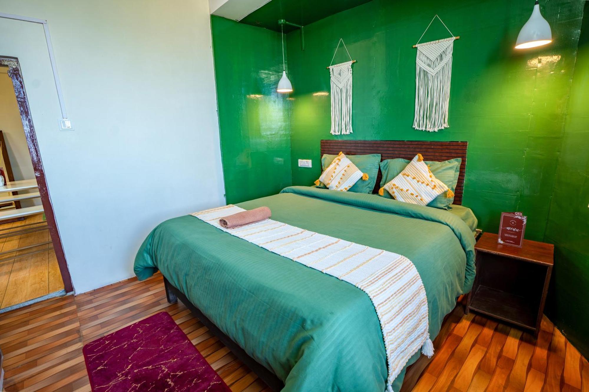 Monratino Himadrie -2 Mins Walk From Mall Road - All Rooms Have Kanchenjunga Mountain View Darjeeling  Exterior photo
