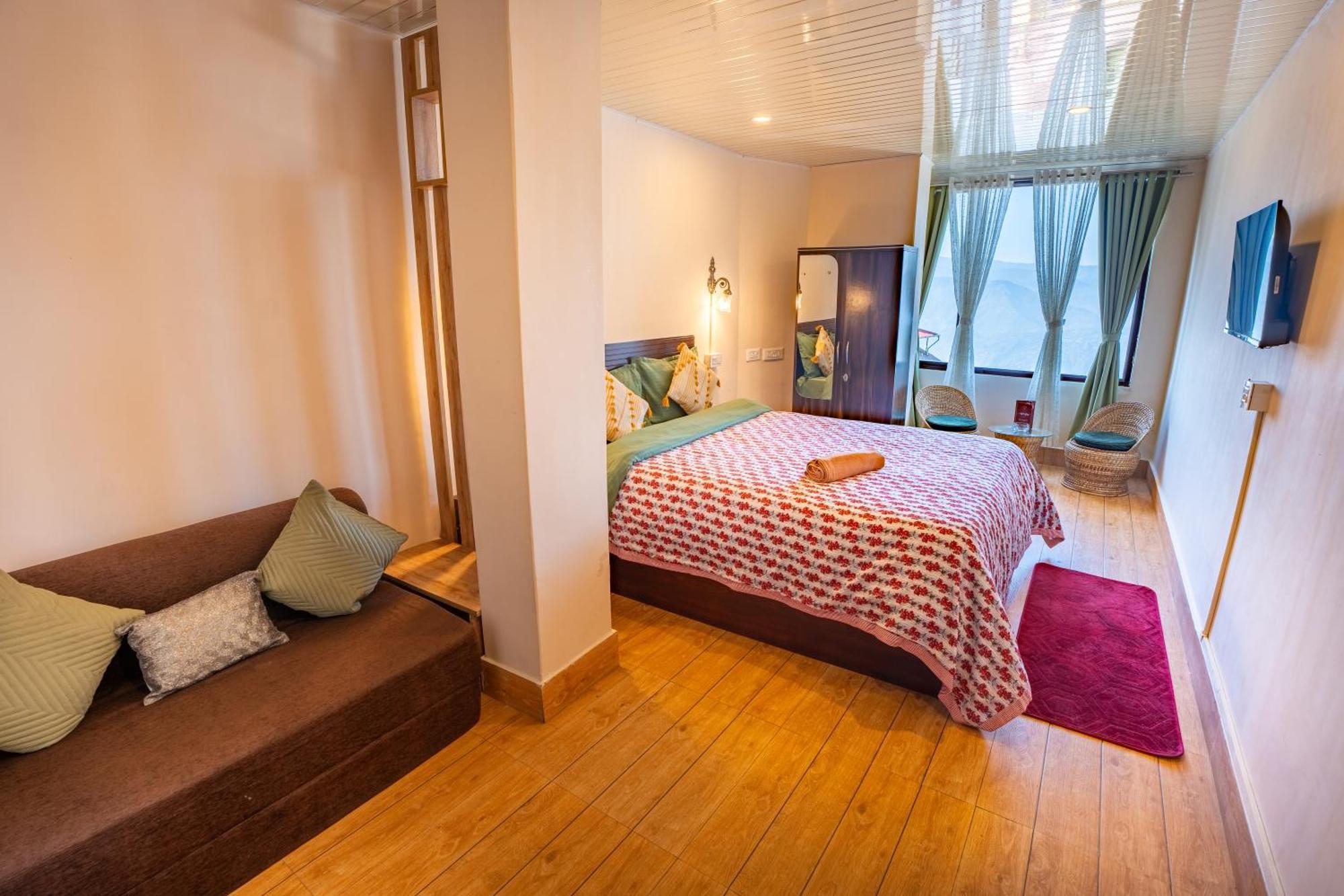 Monratino Himadrie -2 Mins Walk From Mall Road - All Rooms Have Kanchenjunga Mountain View Darjeeling  Exterior photo