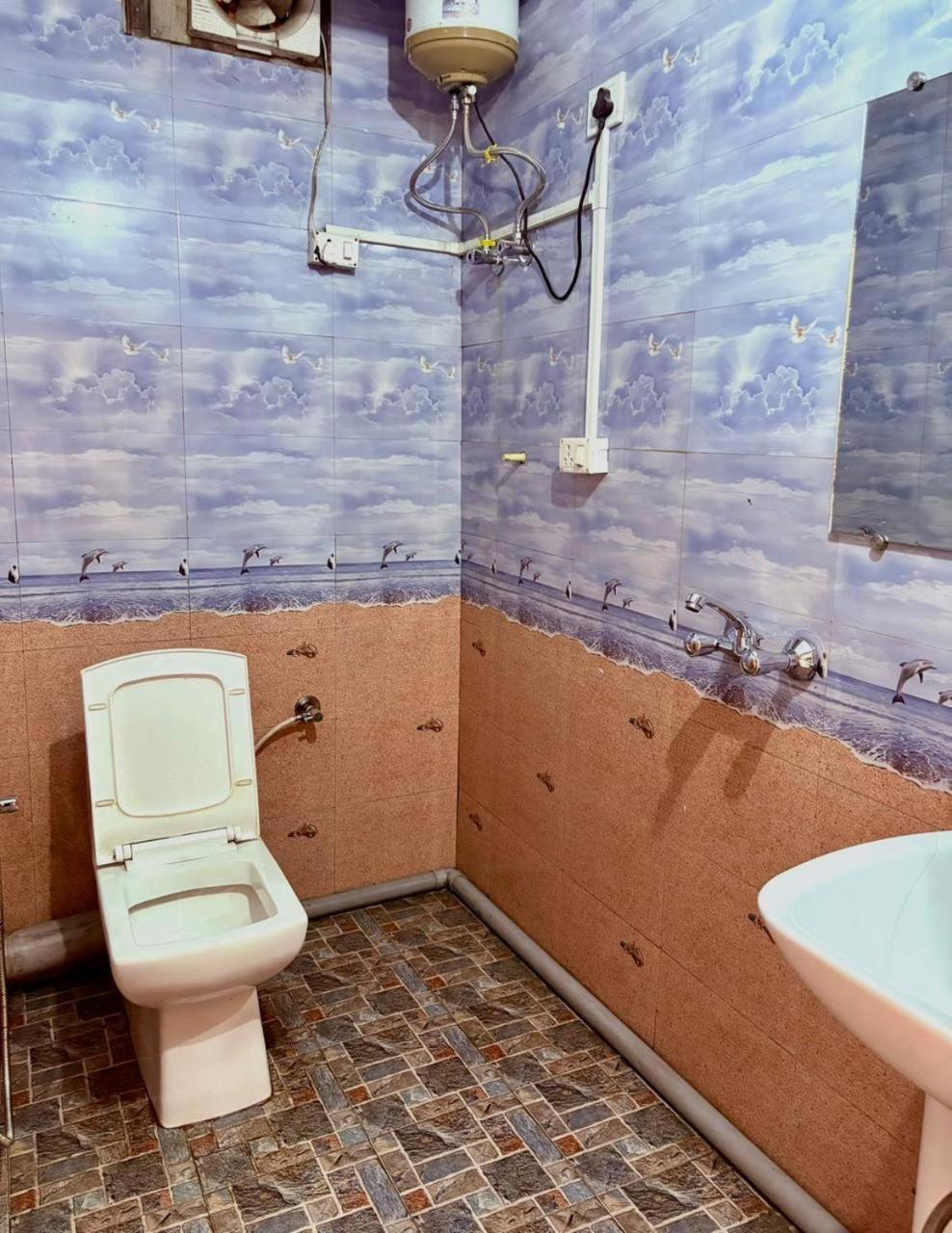 Monratino Himadrie -2 Mins Walk From Mall Road - All Rooms Have Kanchenjunga Mountain View Darjeeling  Exterior photo